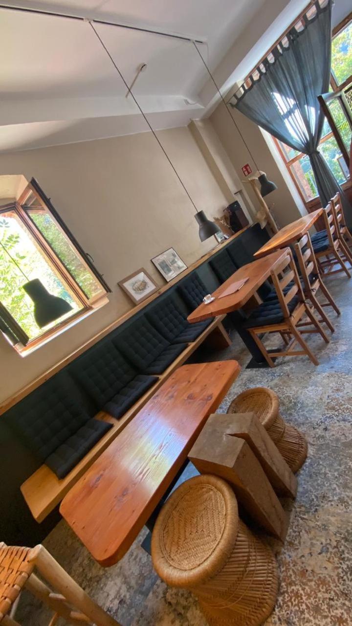 Hostal De Bianya La Vall de Bianya Exteriér fotografie