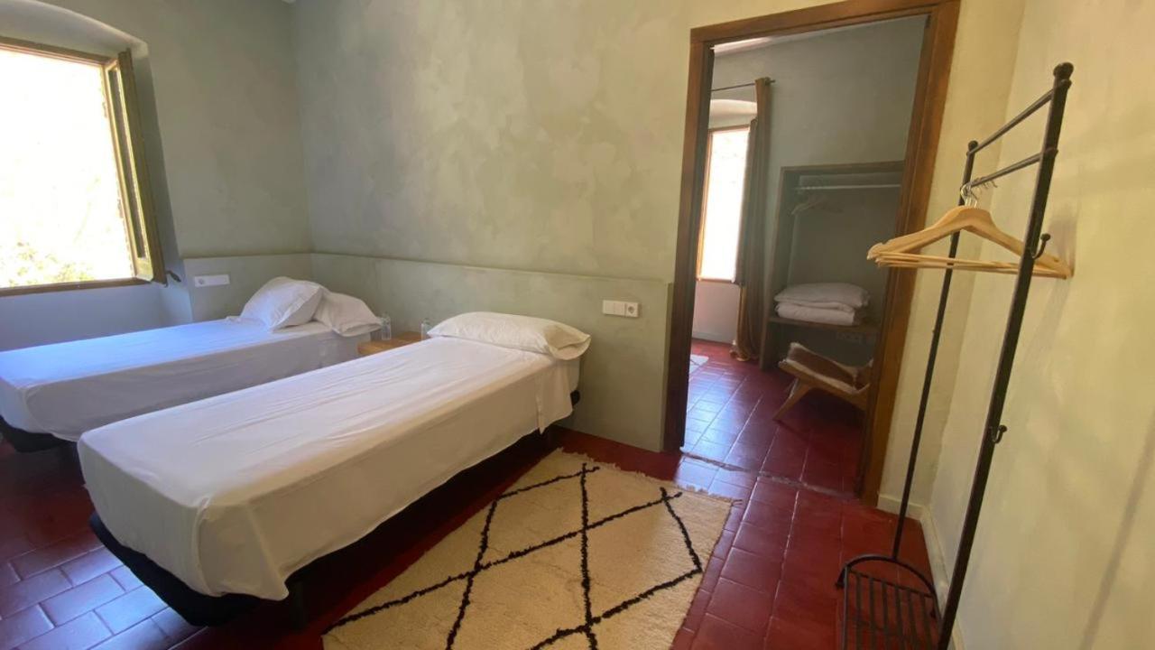 Hostal De Bianya La Vall de Bianya Exteriér fotografie
