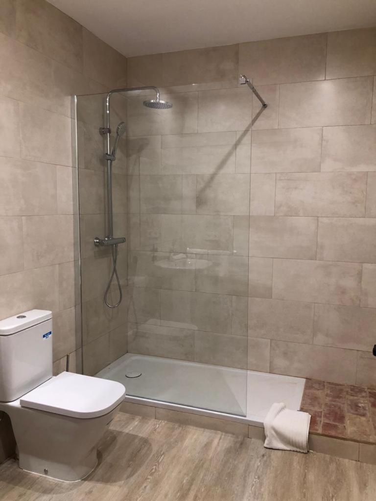 Hostal De Bianya La Vall de Bianya Exteriér fotografie